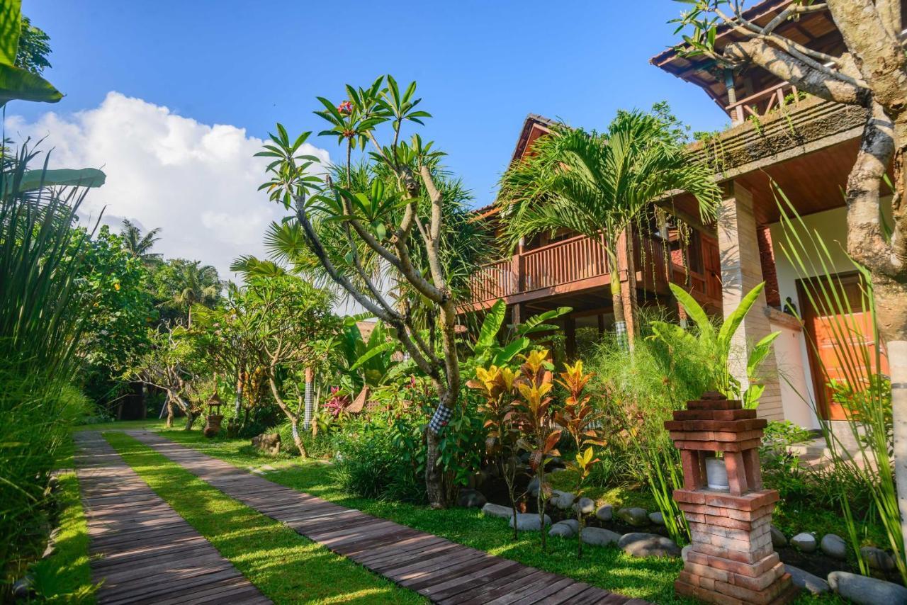 Keramas Sacred River Retreat Resort And Villa Екстериор снимка